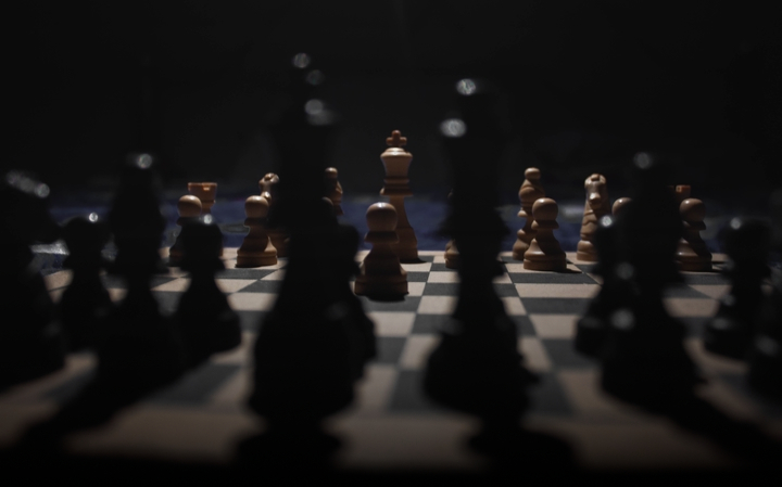 Um jantar explosivo com os sogros			